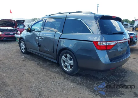 2013 Honda Odyssey Touring/Touring Elite from USA, damaged, VIN 5FNRL5H9XDB069722
